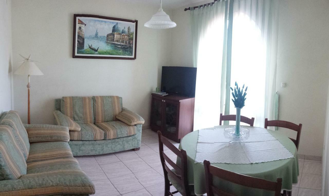 Vila "Mare" Banjol Exterior photo
