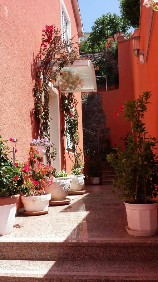 Vila "Mare" Banjol Exterior photo